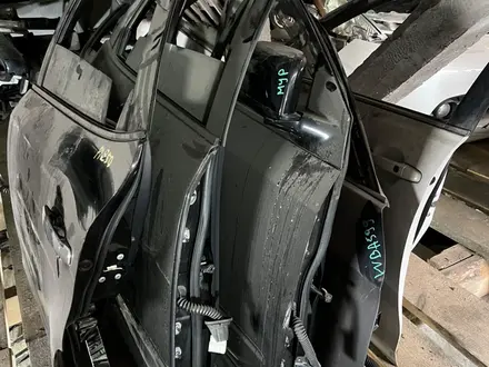 Двери передние задние левый правый NISSAN MITSUBISHI за 1 000 тг. в Астана – фото 2