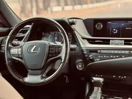 Lexus ES 250 2020 года за 20 000 000 тг. в Алматы – фото 6