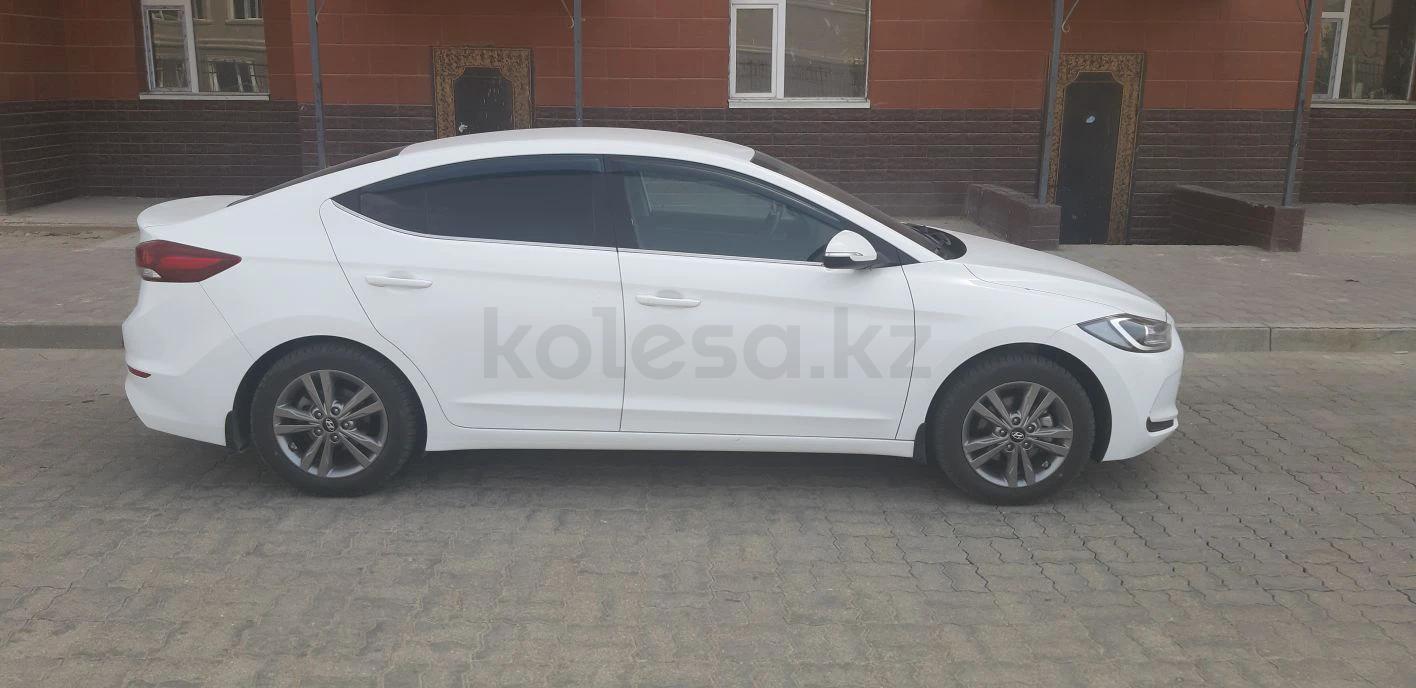 Hyundai Elantra 2018 г.