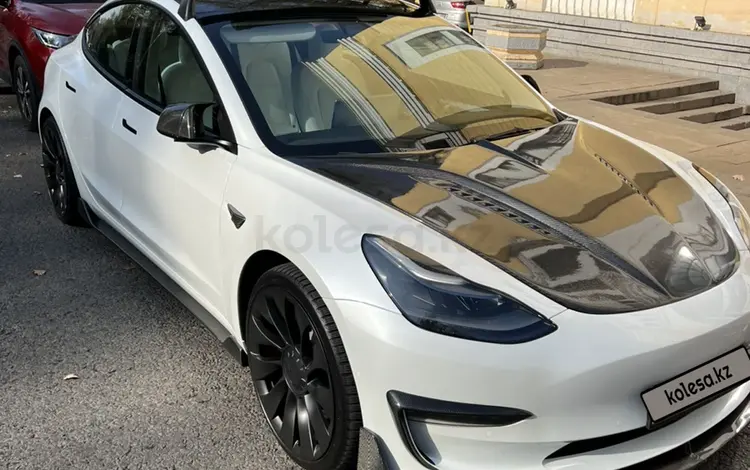 Tesla Model 3 2021 года за 21 000 000 тг. в Алматы