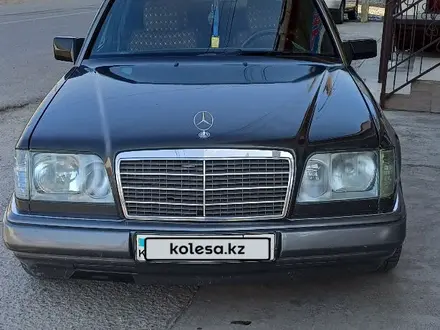 Mercedes-Benz E 220 1993 года за 2 250 000 тг. в Туркестан