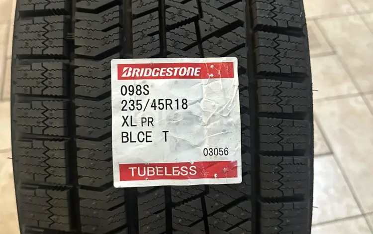 235/45/18 Bridgestone за 75 000 тг. в Алматы