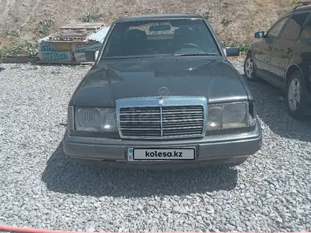 Mercedes-Benz E 260 1991 года за 1 100 000 тг. в Шымкент