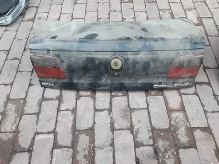 Крышка багажника Капот за 10 001 тг. в Алматы
