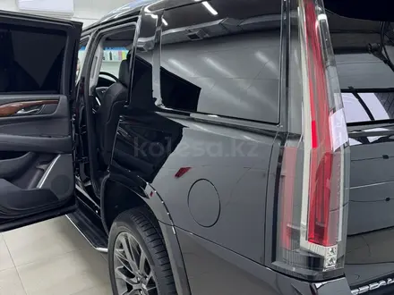 Cadillac Escalade 2019 года за 30 000 000 тг. в Астана – фото 16