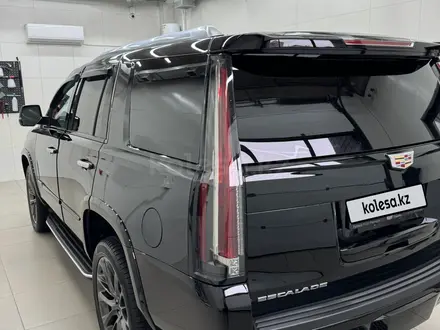 Cadillac Escalade 2019 года за 30 000 000 тг. в Астана – фото 9