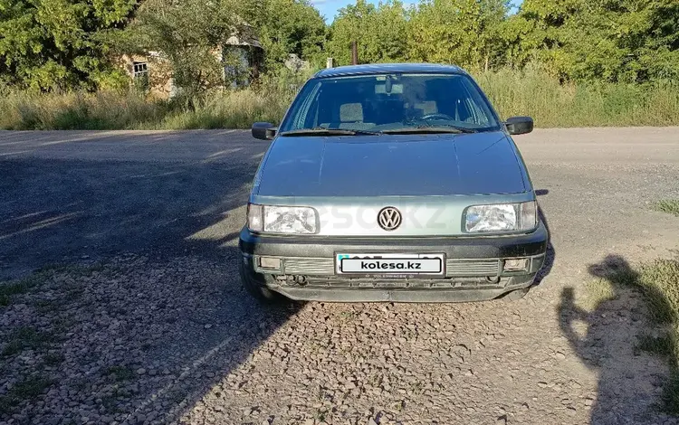 Volkswagen Passat 1988 годаfor1 500 000 тг. в Караганда