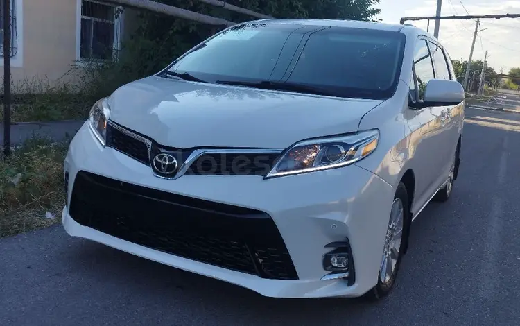 Toyota Sienna 2012 годаүшін8 200 000 тг. в Кентау