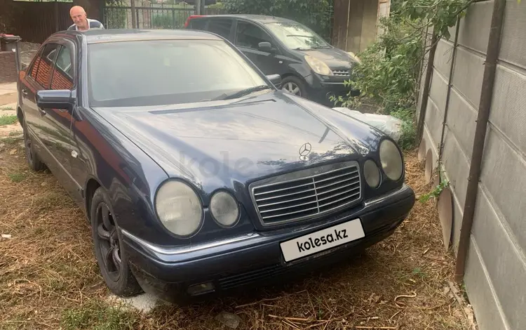 Mercedes-Benz E 200 1998 годаүшін3 000 000 тг. в Алматы