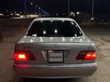 Mercedes-Benz E 320 2001 годаүшін3 000 000 тг. в Жанаозен