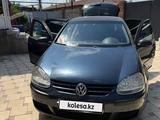 Volkswagen Golf 2007 годаүшін2 700 000 тг. в Алматы