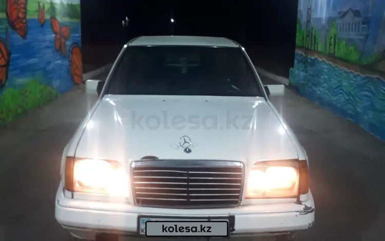 Mercedes-Benz E 200 1995 года за 800 000 тг. в Павлодар