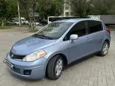 Nissan Versa, 2011
