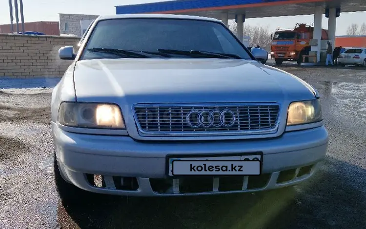 Audi A8 1997 годаүшін2 600 000 тг. в Астана