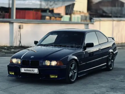 BMW 320 1994 года за 2 800 000 тг. в Алматы – фото 3