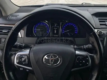 Toyota Camry 2015 года за 11 400 000 тг. в Астана – фото 10