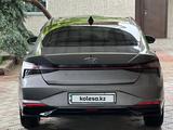 Hyundai Elantra 2023 года за 10 950 000 тг. в Алматы – фото 5