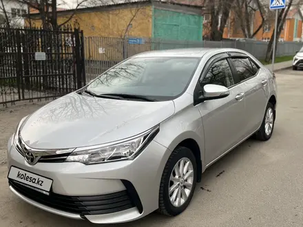 Toyota Corolla 2018 года за 6 800 000 тг. в Алматы – фото 3