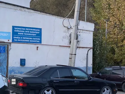 Mercedes-Benz E 320 2000 года за 3 600 000 тг. в Актобе – фото 7