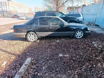 Mercedes-Benz E 280 1994 года за 2 000 000 тг. в Алматы – фото 13