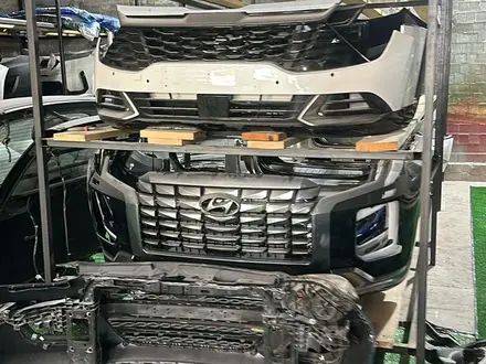Бампер передний Kia Sorento 2024-2026 за 160 000 тг. в Алматы
