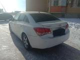 Chevrolet Cruze 2012 года за 2 900 000 тг. в Актобе – фото 2