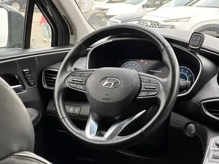 Hyundai Santa Fe 2021 года за 18 300 000 тг. в Караганда – фото 10