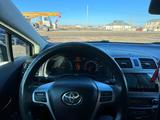 Toyota Avensis 2013 года за 5 800 000 тг. в Уральск – фото 4