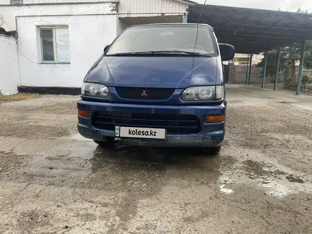 Mitsubishi Space Gear 1998 года за 2 200 000 тг. в Тараз