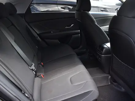 Hyundai Elantra 2025 года за 9 190 000 тг. в Астана – фото 11