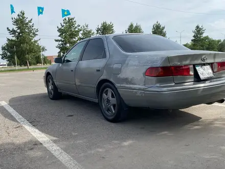 Toyota Camry 2000 года за 3 200 000 тг. в Тараз – фото 3
