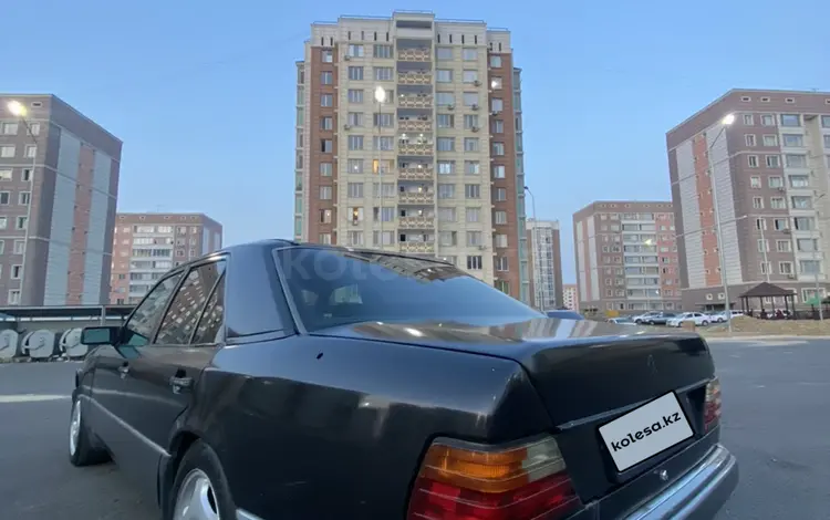 Mercedes-Benz E 230 1992 годаfor1 000 000 тг. в Шымкент