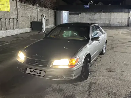 Toyota Camry 2001 года за 4 100 000 тг. в Алматы – фото 2