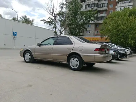 Toyota Camry 1998 года за 3 100 000 тг. в Семей – фото 6