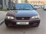 Toyota Camry 1998 года за 2 450 000 тг. в Алматы – фото 4