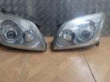 Фара на Toyota Аvensis 2004 год за 2 999 тг. в Шымкент