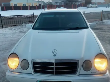 Mercedes-Benz E 280 1998 года за 3 000 000 тг. в Уральск