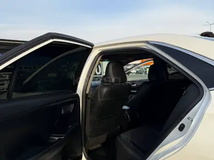 Toyota Camry 2016 года за 7 500 000 тг. в Алматы – фото 19