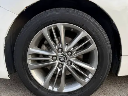 Toyota Camry 2016 года за 7 500 000 тг. в Алматы – фото 33