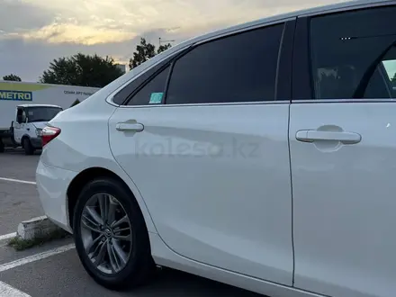 Toyota Camry 2016 года за 7 500 000 тг. в Алматы – фото 35