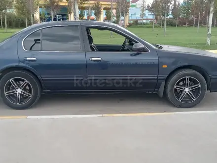 Nissan Maxima 1998 года за 2 500 000 тг. в Актау – фото 2