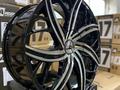 R20 8, 5J ET35 5x120 74.1 Gloss Black& Machined за 440 000 тг. в Алматы – фото 3