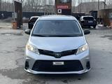 Toyota Sienna 2020 года за 10 700 000 тг. в Алматы – фото 2