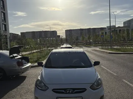 Hyundai Accent 2013 года за 3 500 000 тг. в Астана
