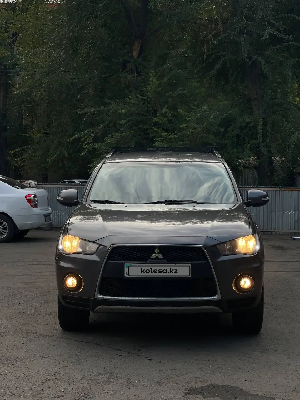 Mitsubishi Outlander, 2011