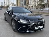 Lexus ES 250 2022 годаүшін27 900 000 тг. в Астана – фото 2