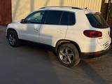 Volkswagen Tiguan 2015 года за 8 500 000 тг. в Рудный – фото 2