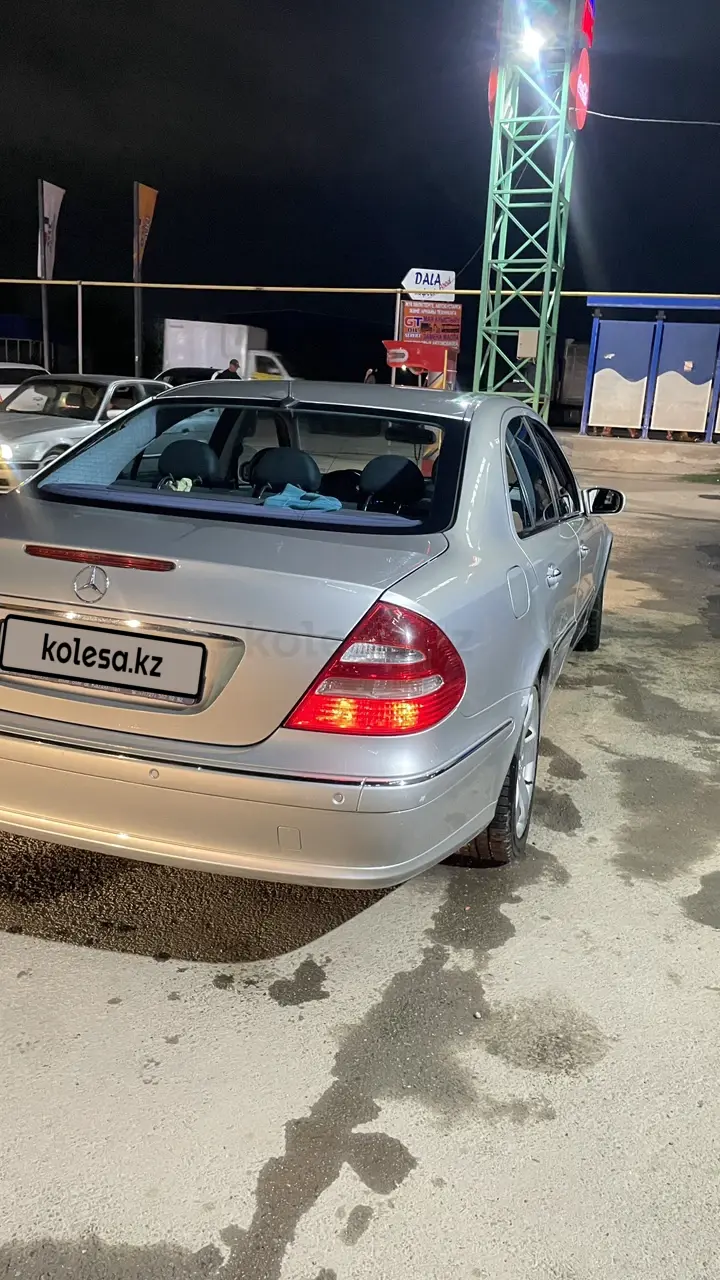 Mercedes-Benz E-Class, 2004