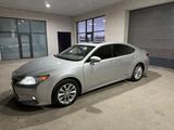 Lexus ES 300h 2014 года за 7 900 000 тг. в Жанаозен