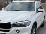 BMW X5 2016 года за 21 000 000 тг. в Алматы – фото 4